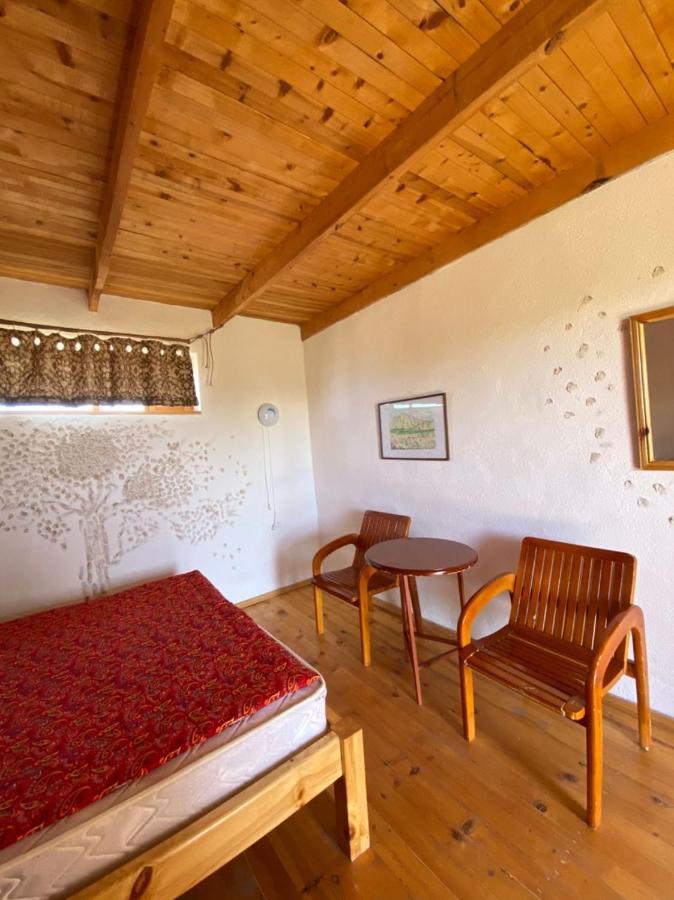 Eldos-Ata Eco Hotel Tossor Bagian luar foto
