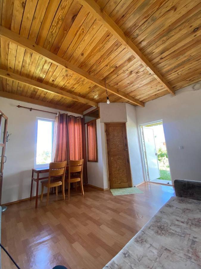 Eldos-Ata Eco Hotel Tossor Bagian luar foto